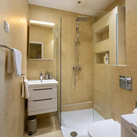 Mone 2 Bedroom Βελιγράδι