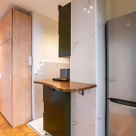 Mone 2 Bedroom Apartment *
